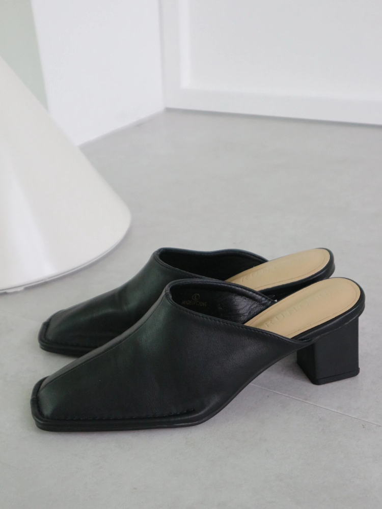 Stitch Square Toe Mules / TRUNC 88（トランクエイティーエイト）の