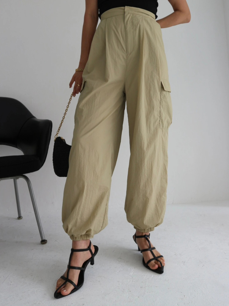 Light Nylon Cargo Pants / TRUNC 88（トランクエイティーエイト