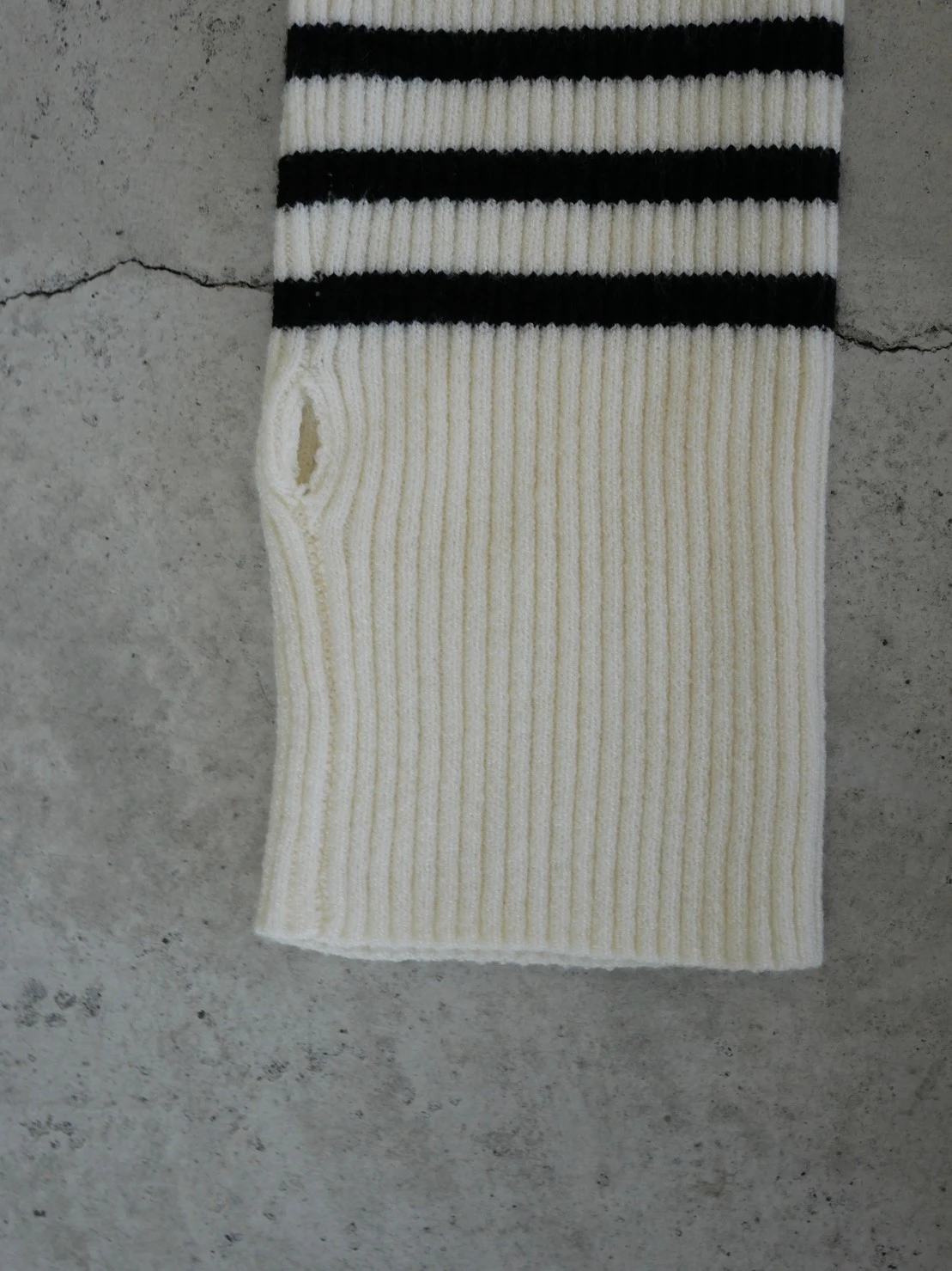 Finger Hole Border Turtleneck / TRUNC 88（トランクエイティーエイト）のニット通販 | TRUNC 88