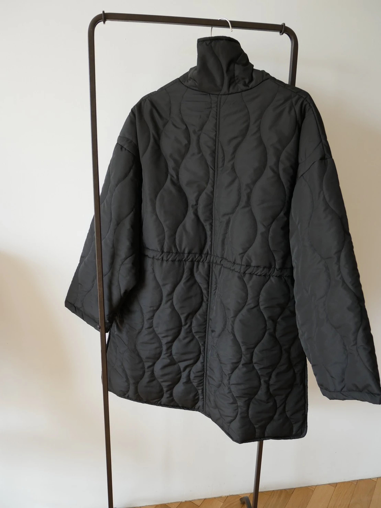 Drawstring Quilt Standcollar Coat / TRUNC 88（トランクエイティー