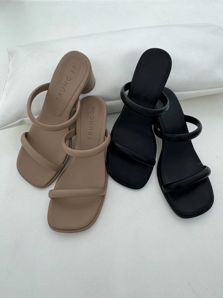 Round Heel Sandals / TRUNC 88（トランクエイティーエイト）の ...レディース 4760円