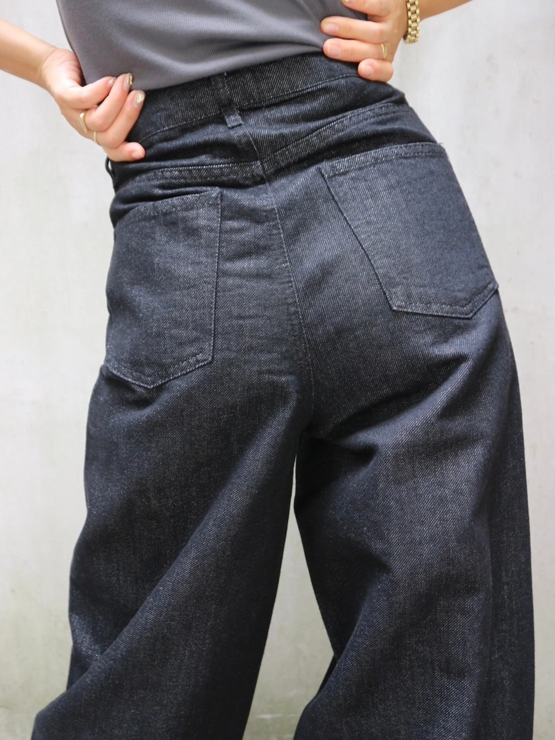 trunc88 人気完売デニム Semi Flared Denim / TRUNC 88（トランクエイティーエイト）の