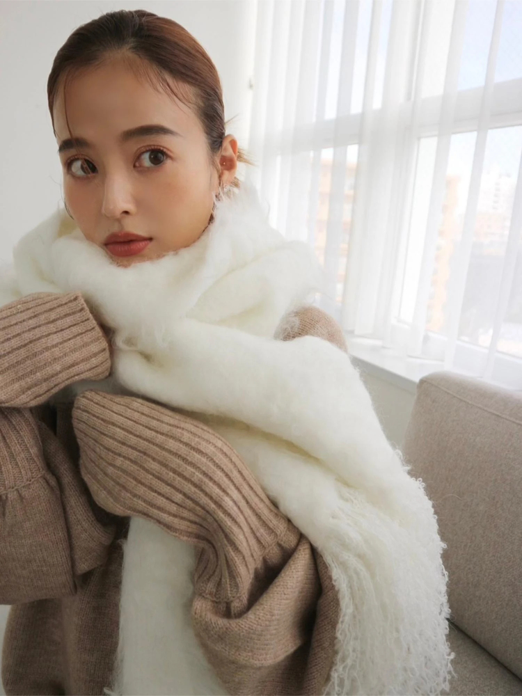 TRUNC 88(トランクエイティーエイト) |Fluffy Fringe Stole