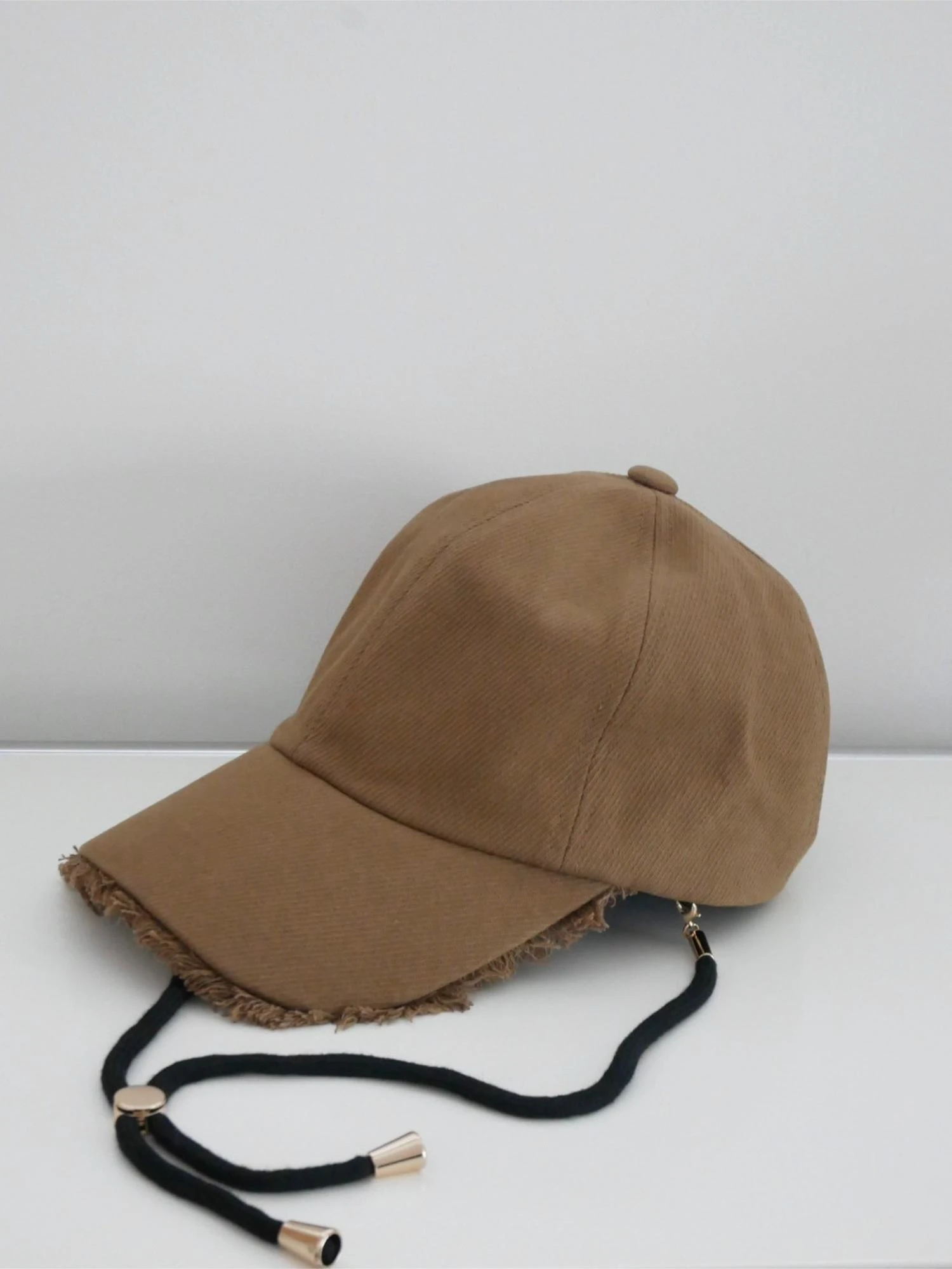 Strap Fringe Cap / TRUNC 88（トランクエイティーエイト）の