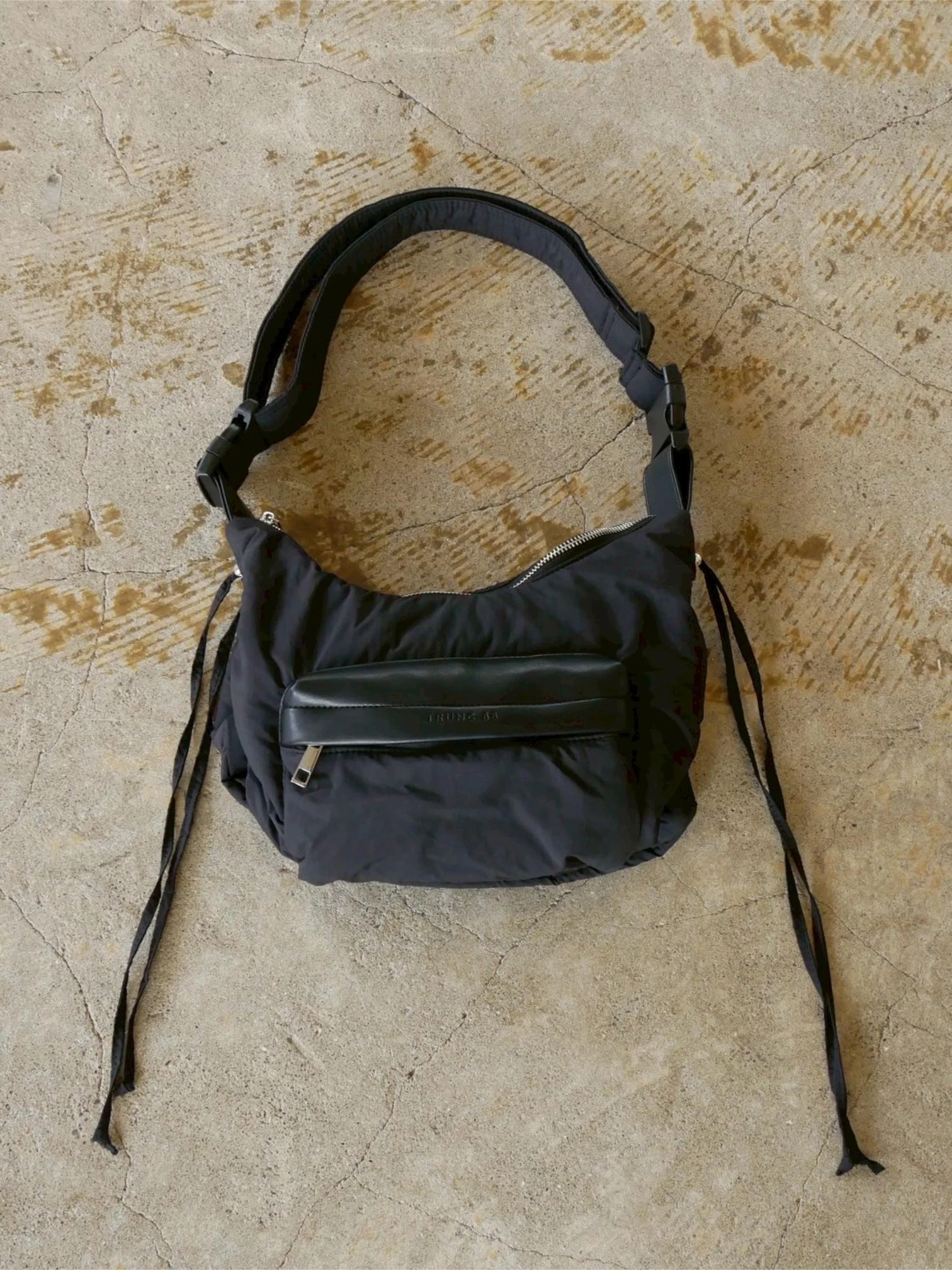 TRUNC 88（トランクエイティーエイト）の「Leather Combi Body