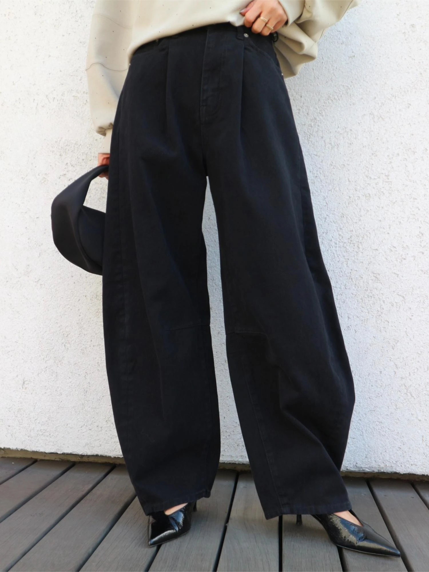 Tuck Curve Pants / TRUNC 88（トランクエイティーエイト）のパンツ