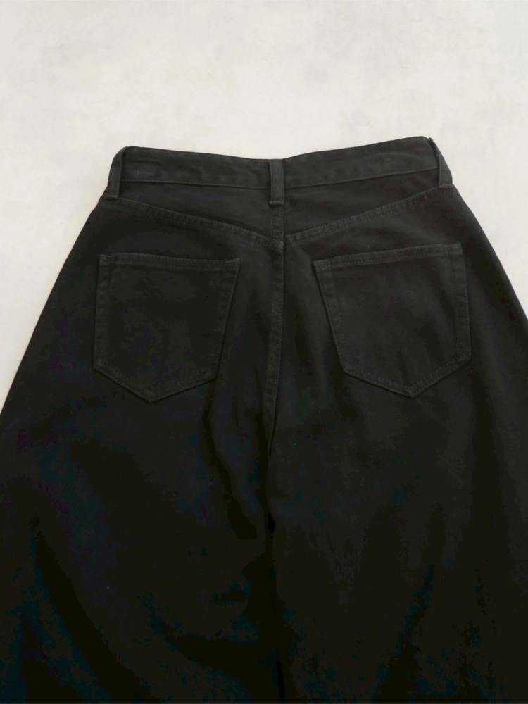 Tuck Curve Pants / TRUNC 88（トランクエイティーエイト）のパンツ