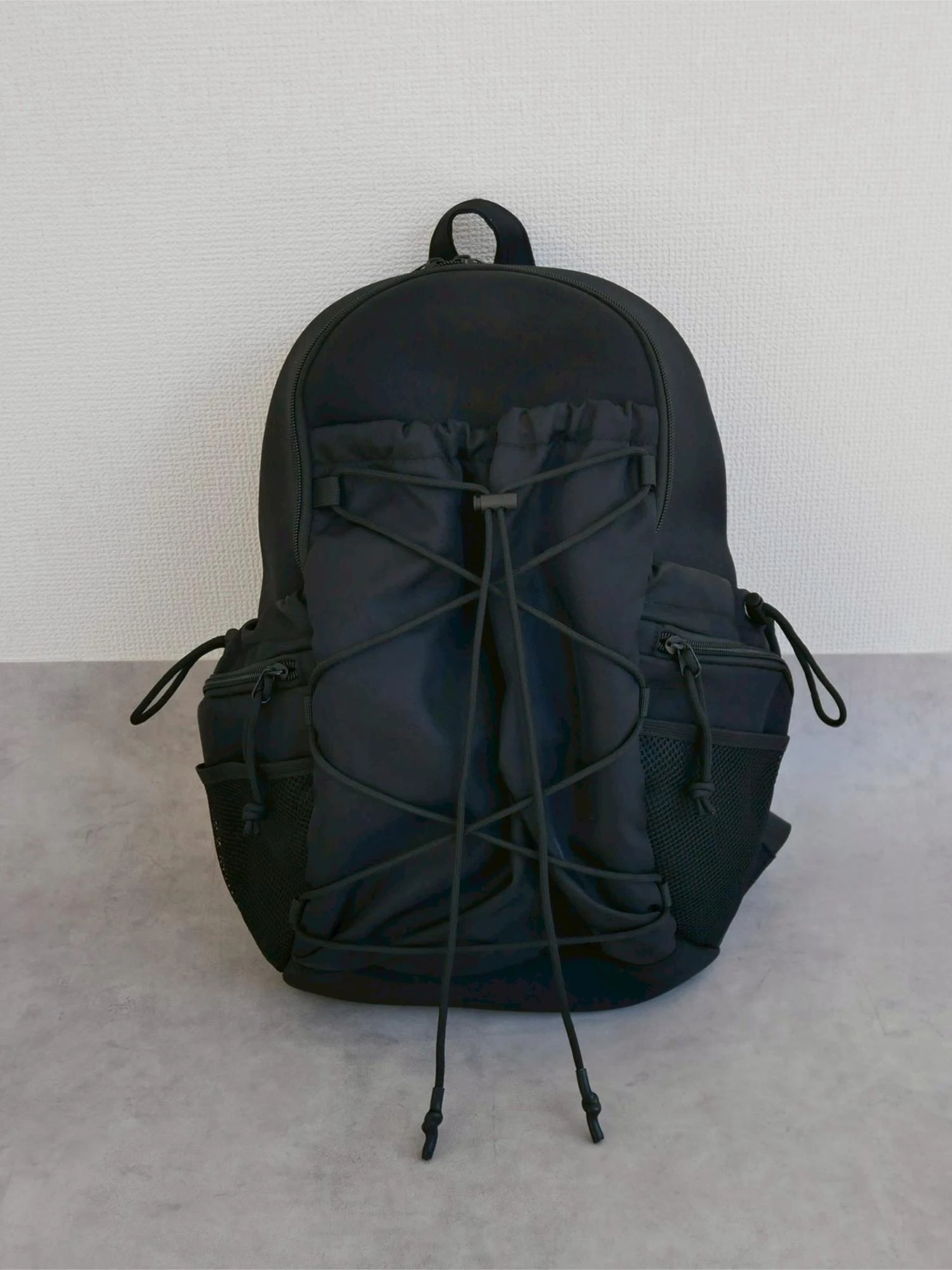 TRUNC88ボディバッグ 黒 TRUNC（トランクエイティーエイト）の「Leather Combi Body Bag