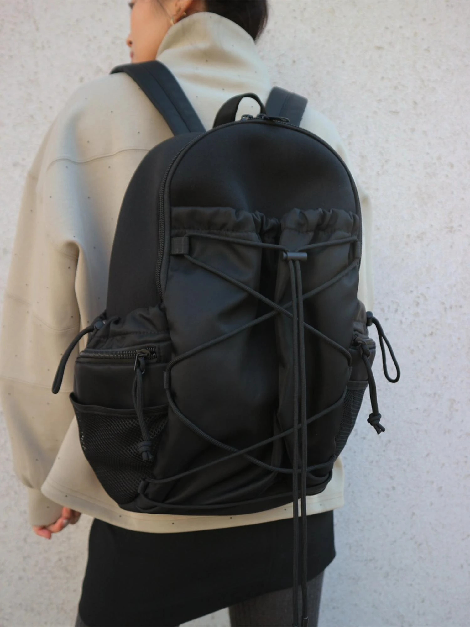 TRUNC Drowcord Back Pack ブラック Drowcord Back Pack / TRUNC 88（トランクエイティーエイト）のバッグ