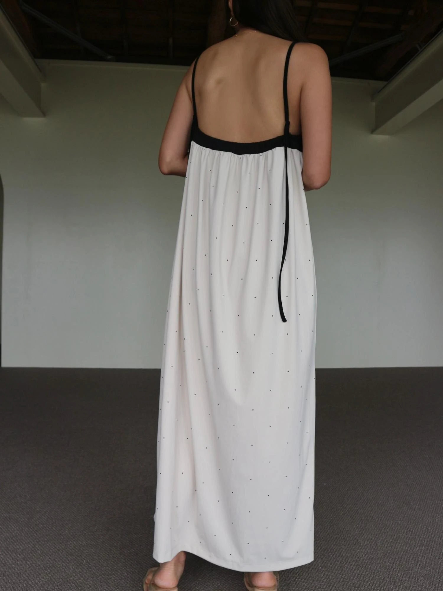 Open-Back Dot Print Dress / TRUNC 88（トランクエイティーエイト）の 